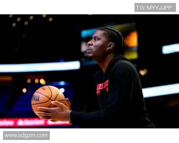 克林特卡佩拉：从瑞士篮球新星到NBA顶级中锋的成长之路